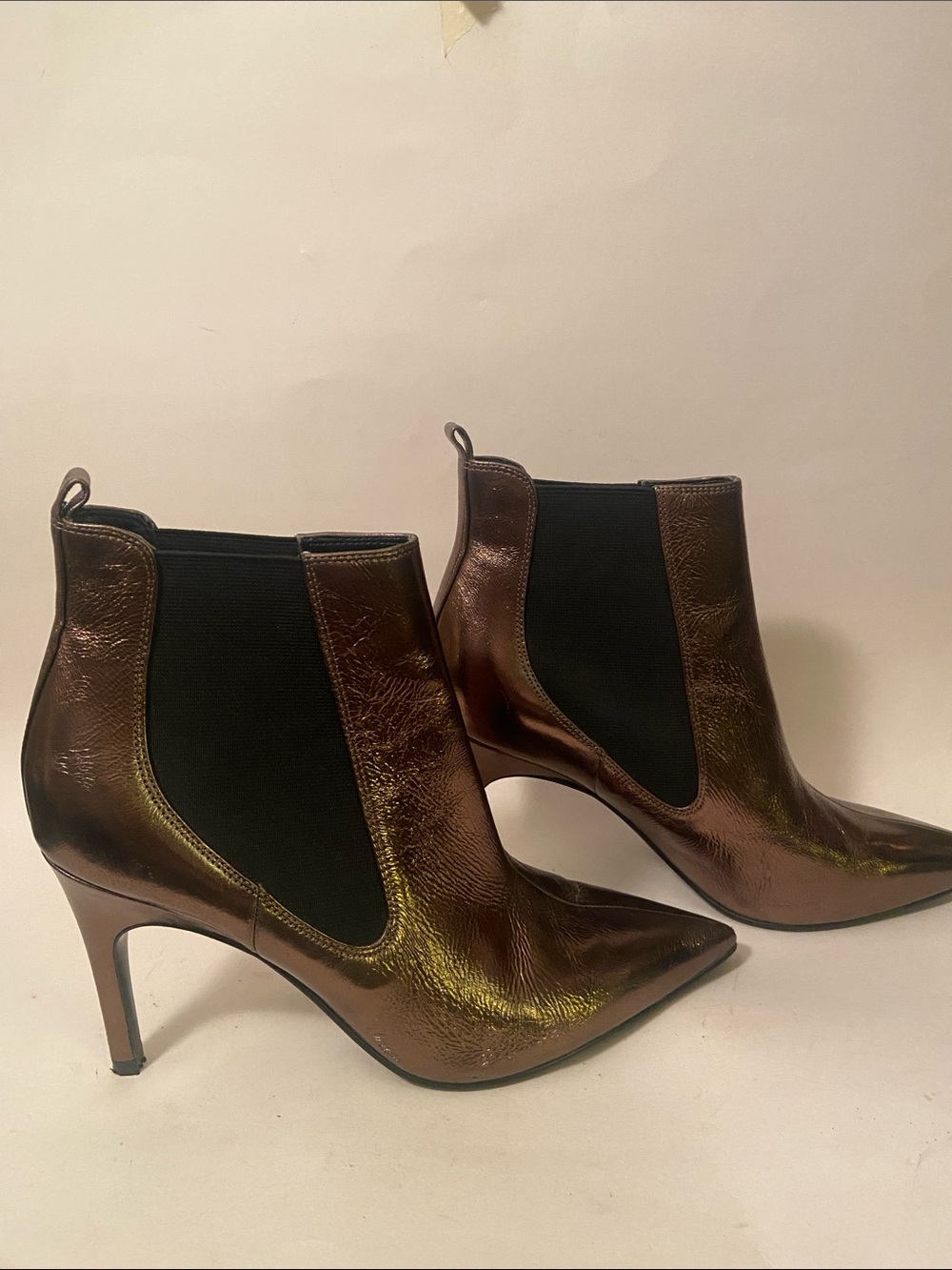 Nine West Metallic Bronze Leather Pointed-Toe Chelsea Booties 8.5” Stilettos